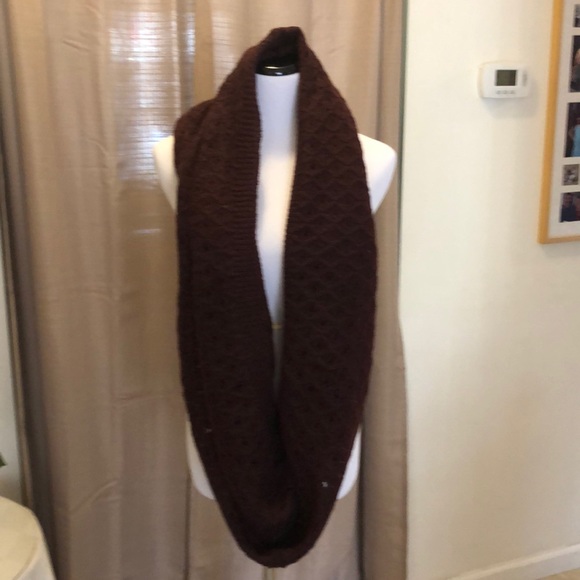 Infinity Scarf - Picture 2 of 3
